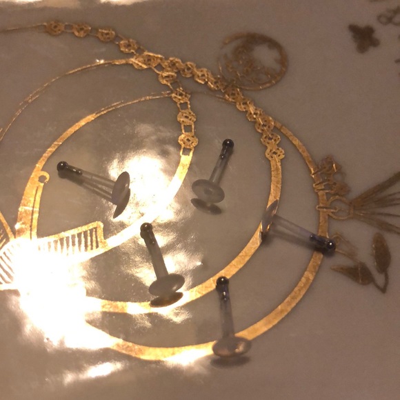 1pc lip Labret Monroe 16G - Picture 4 of 5